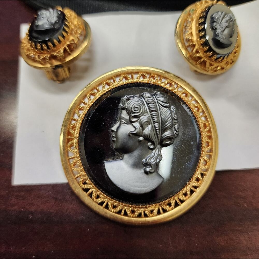Vintage Cameo Hematite Brooch & Clip Earrings, Filigree Pin Set Germany Style - Picture 7 of 10